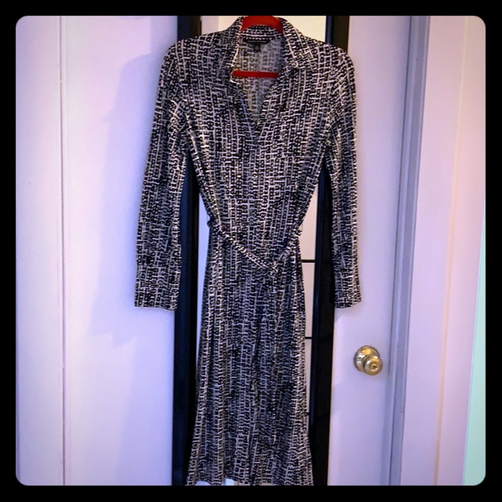 Banana Republic black/white dress. Size XS.